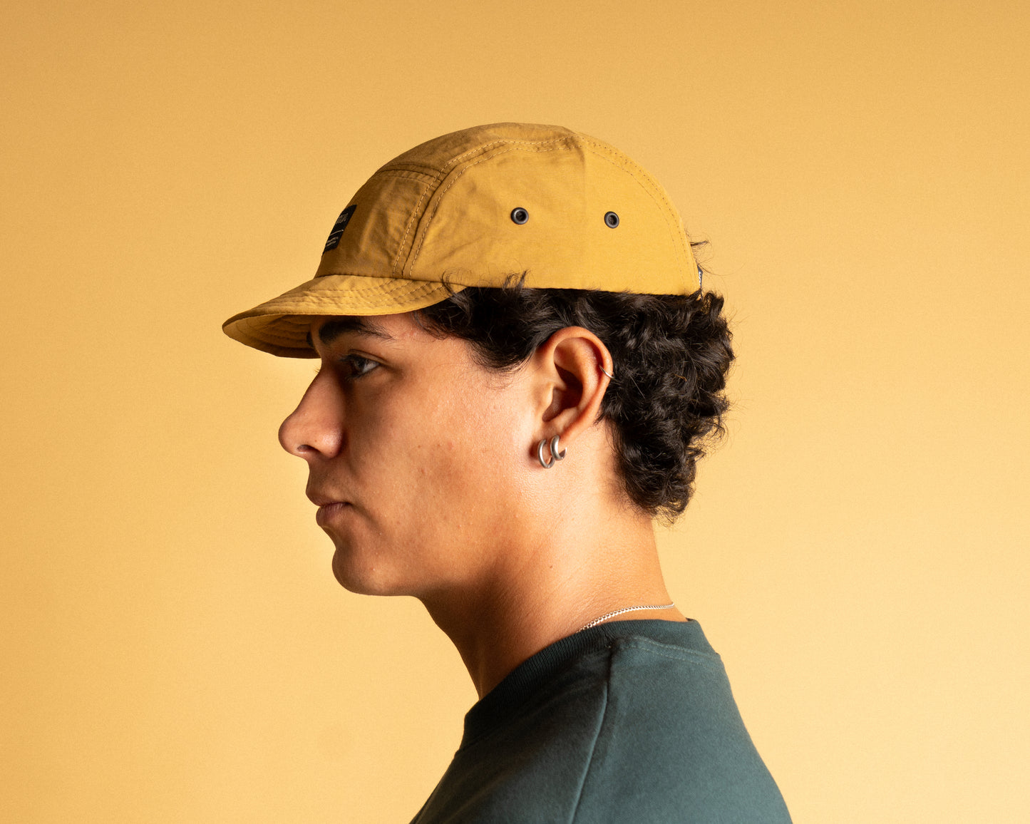 Yohua 5-Panel Flex-Brim | Ultraligera y Empacable | TAWNY